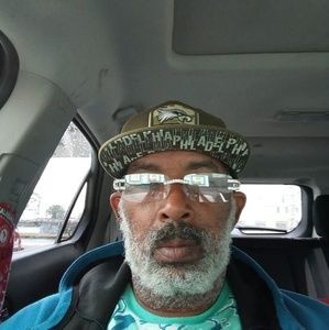 Meet your Posher, Kenneth